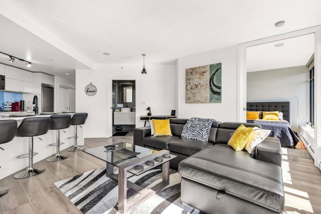 Central Luxury Apartment With Best City Views! Vancouver Buitenkant foto