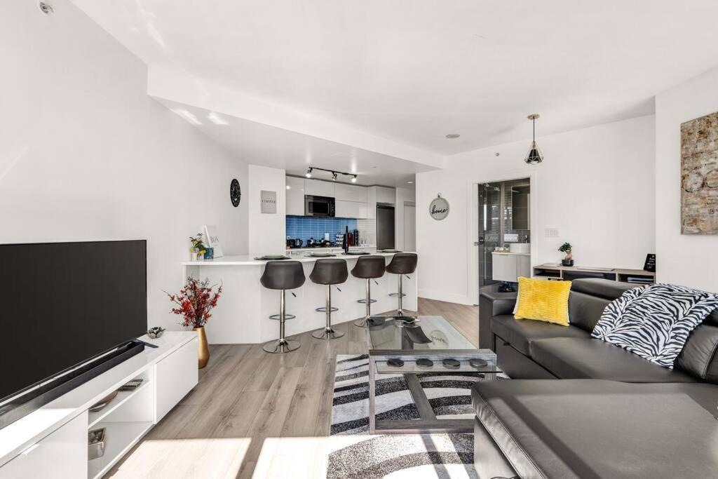 Central Luxury Apartment With Best City Views! Vancouver Buitenkant foto